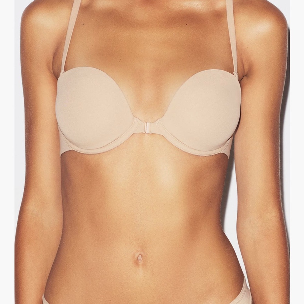 SKIMS fits everybody racerback demi bra - Picture 2 of 3